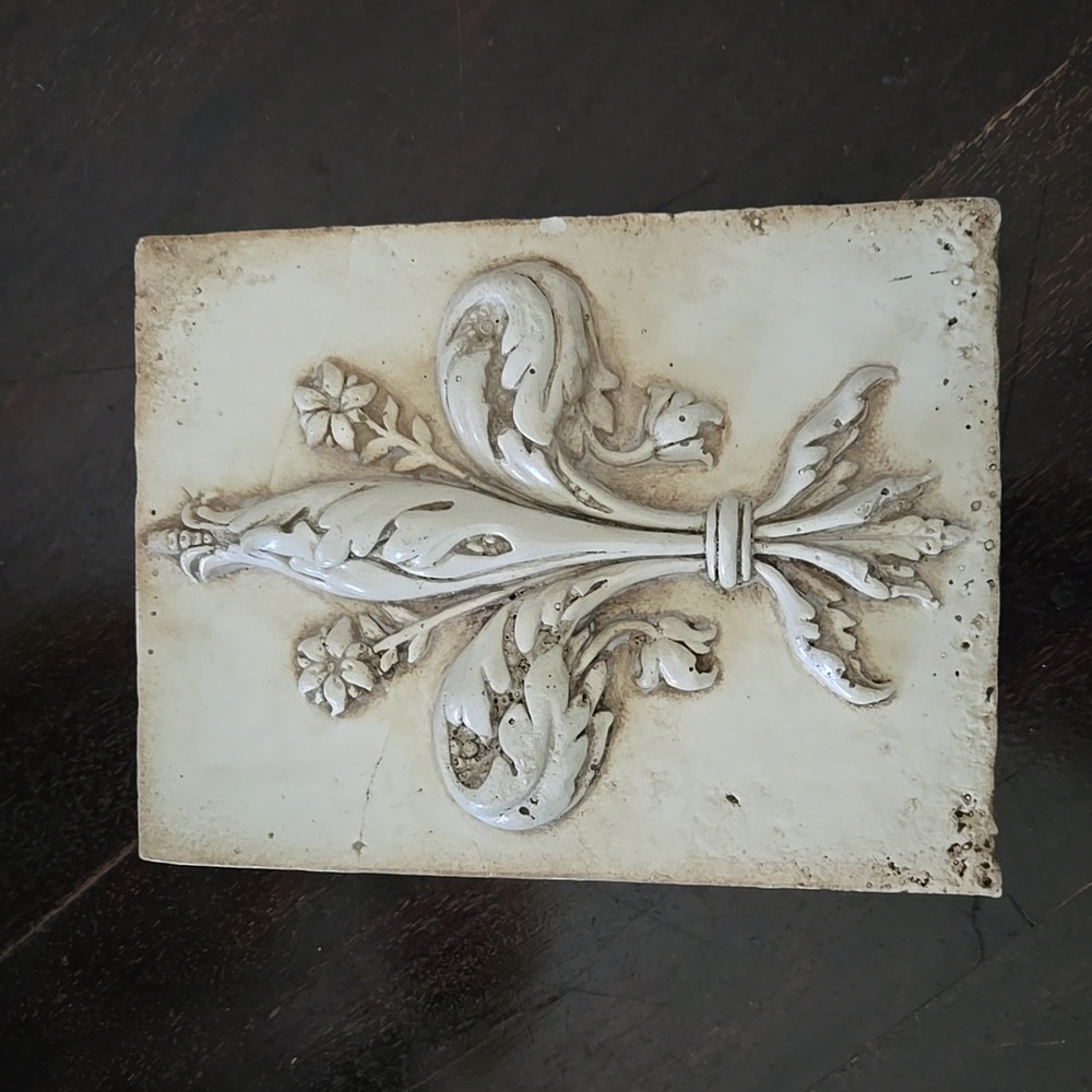 Sid Dickens Tile